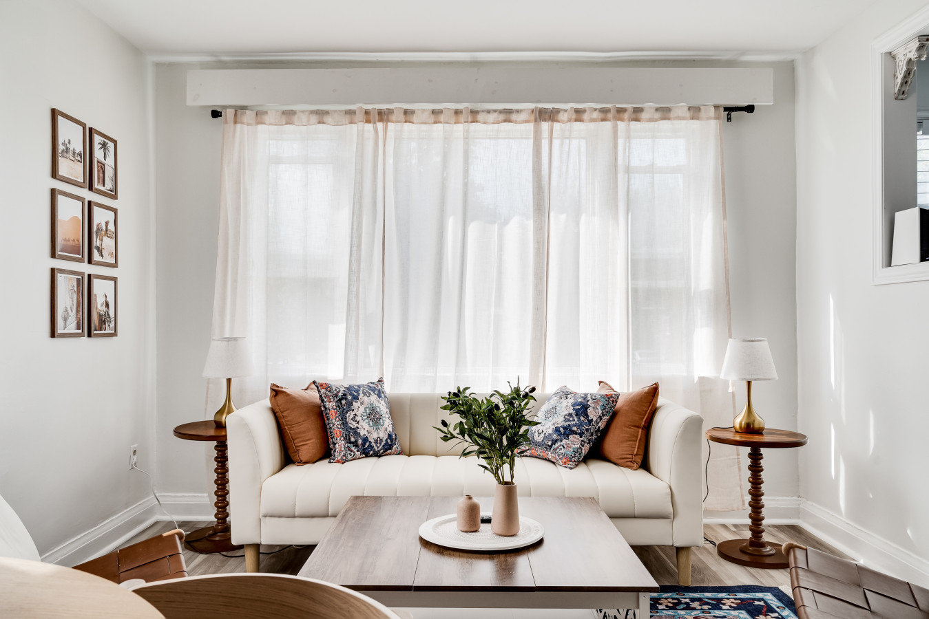 Kingston — Cozy 2BR Retreat near Queen's & Downtown — photo 4