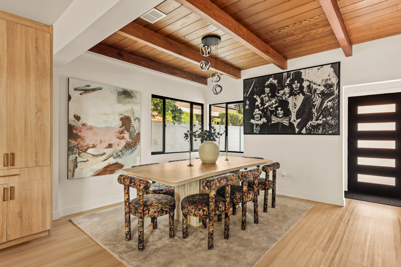 Los Angeles — Executive 4BR Home near Universal Studios — photo 2