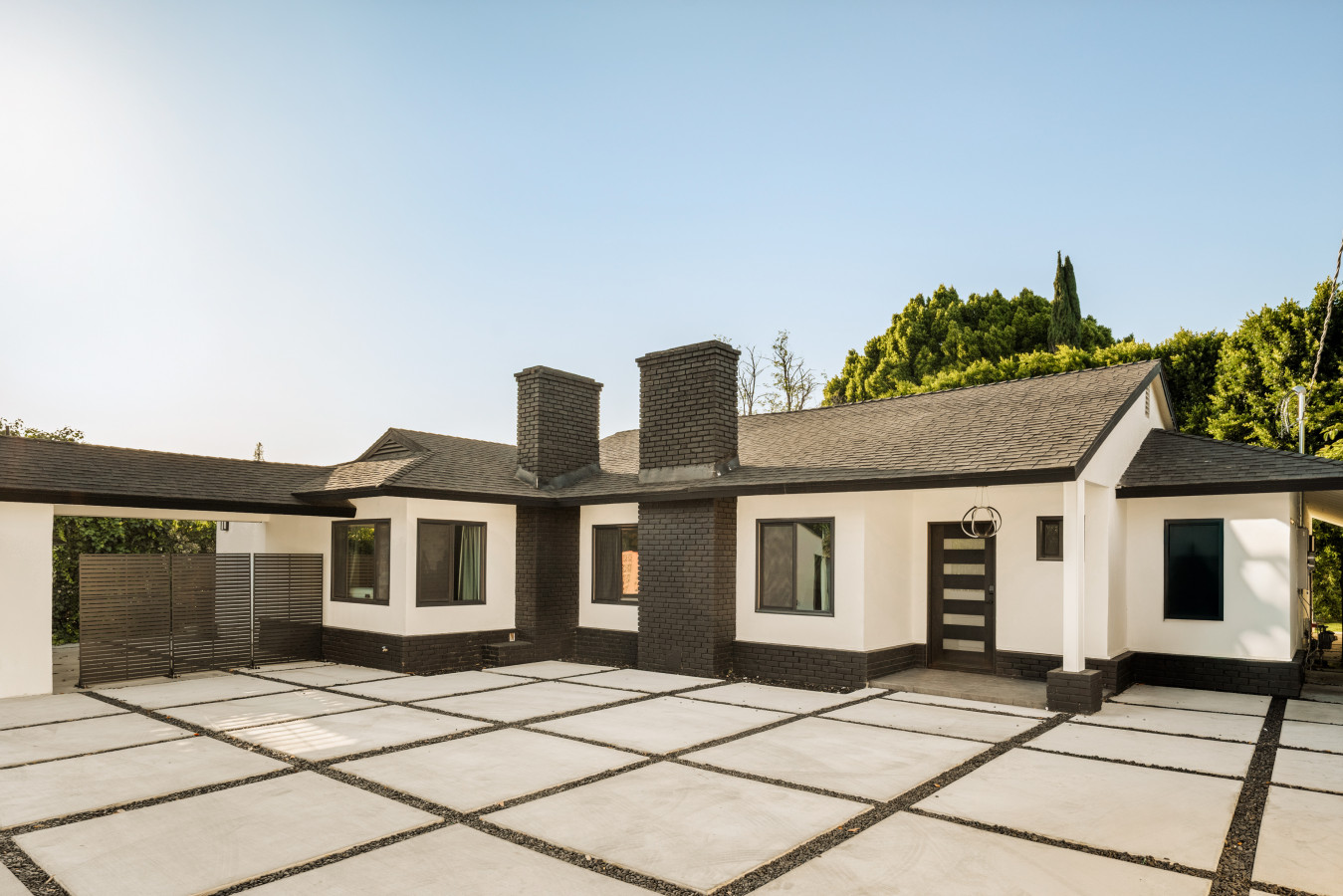 Los Angeles — Executive 4BR Home near Universal Studios — photo 4